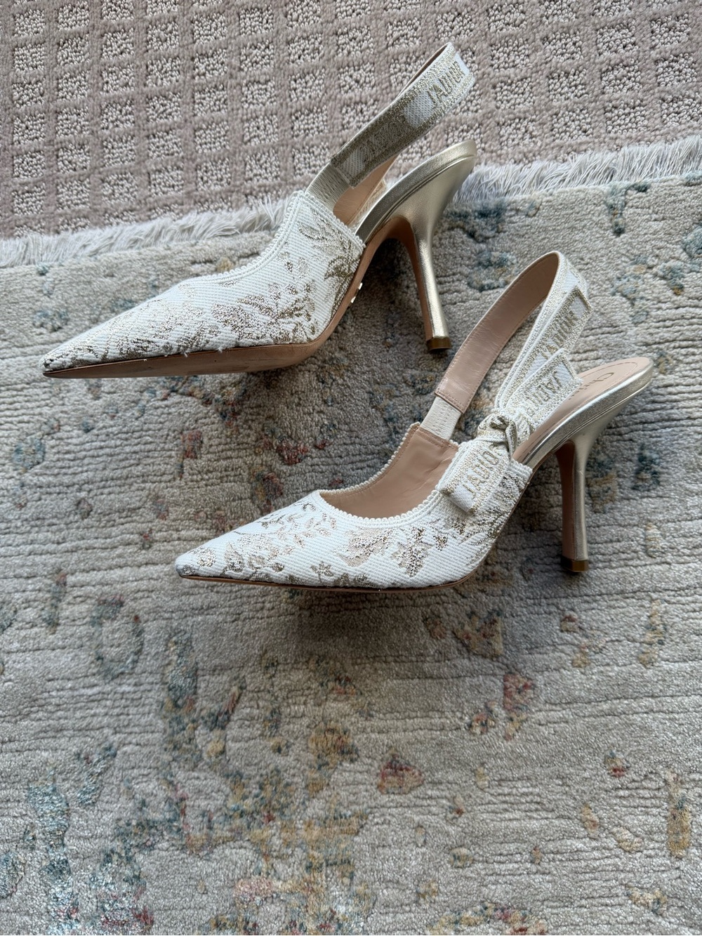 Dior Cream Embroidered Pointed Slingback Heels - Picture 3 of 7